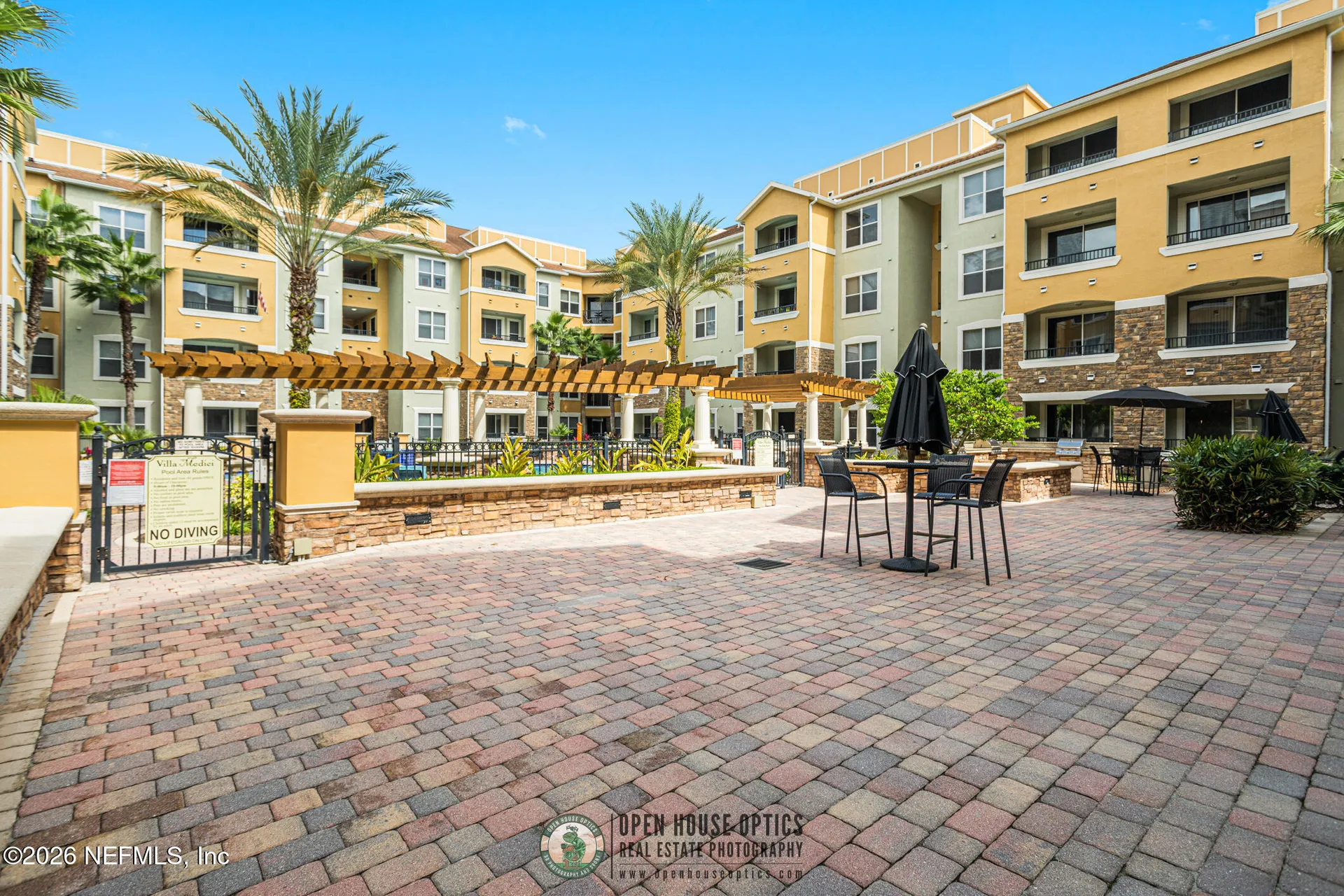 8539 Gate Parkway W Jacksonville FL 32216
