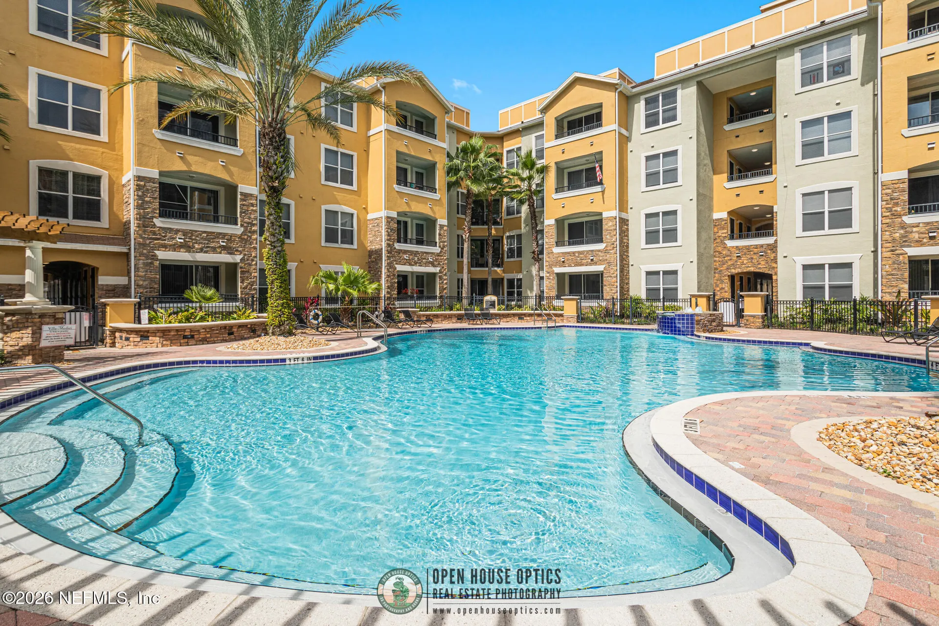 8539 Gate Parkway W Jacksonville FL 32216