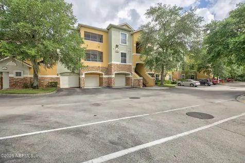 8539 Gate Parkway W Jacksonville FL 32216