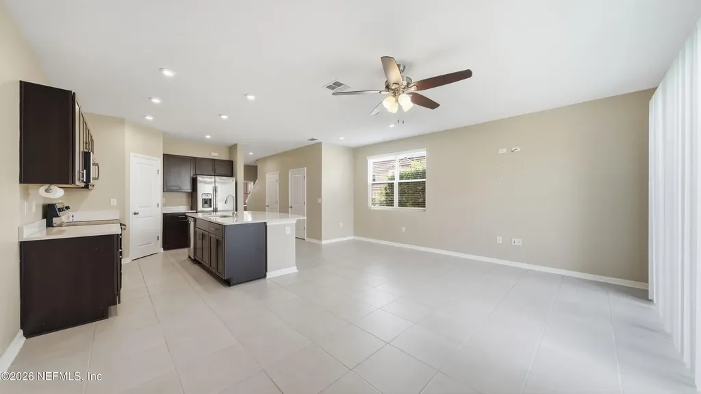 13106 Annies Walk Drive Jacksonville FL 32218