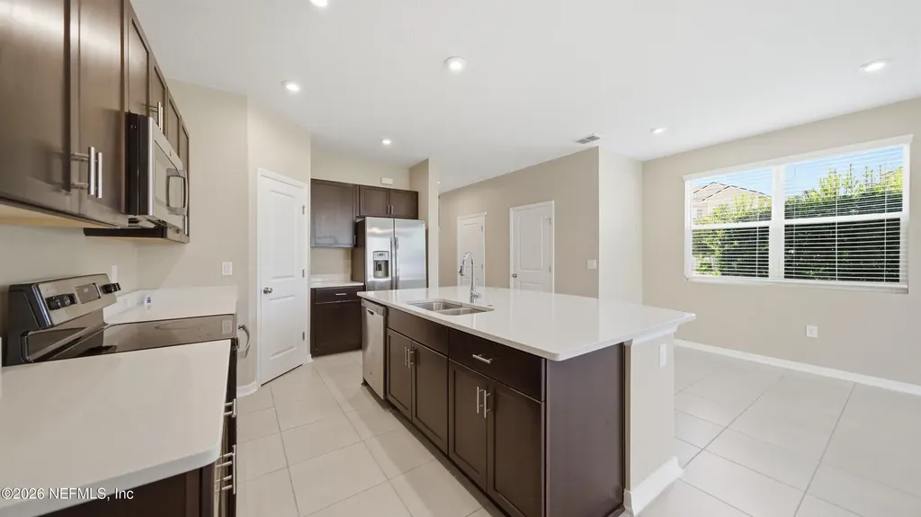 13106 Annies Walk Drive Jacksonville FL 32218