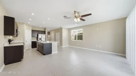 13106 Annies Walk Drive Jacksonville FL 32218