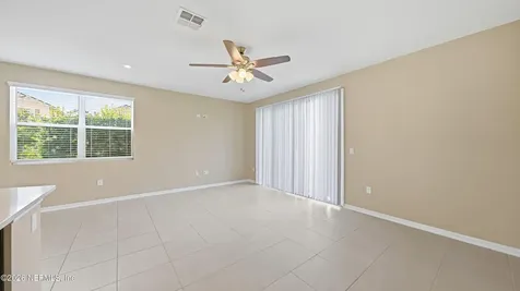 13106 Annies Walk Drive Jacksonville FL 32218