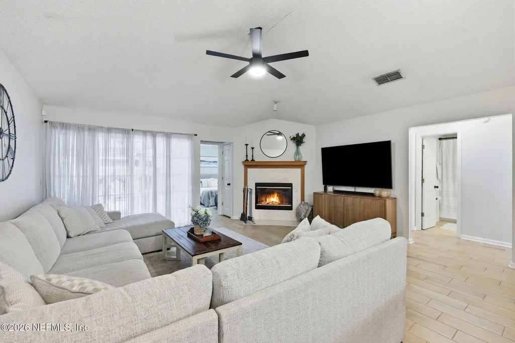 1725 Ashmore Green Drive Jacksonville FL 32246