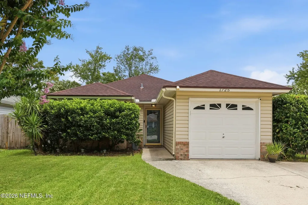 1725 Ashmore Green Drive Jacksonville FL 32246