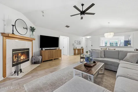 1725 Ashmore Green Drive Jacksonville FL 32246