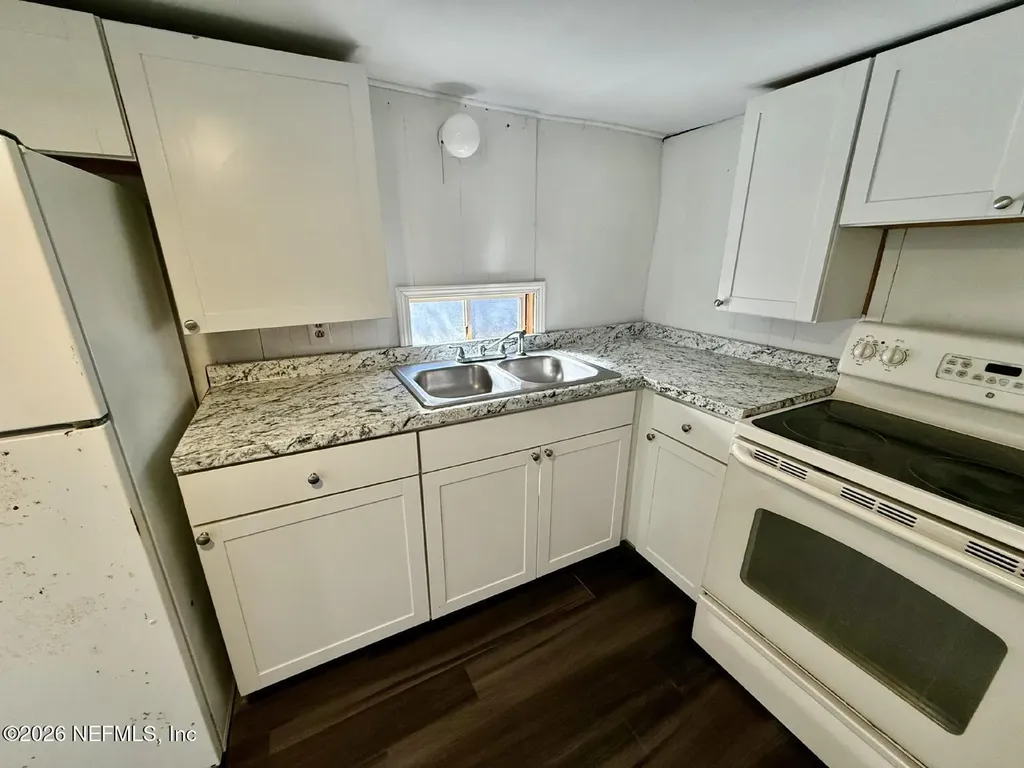 1511 S Palm Avenue Palatka FL 32177