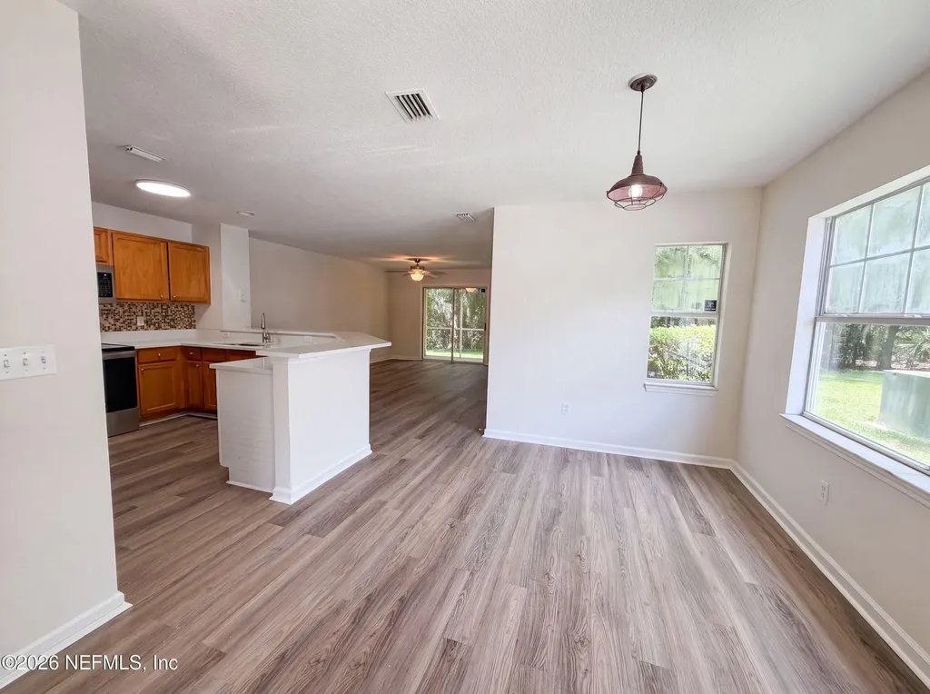 8550 Argyle Business Loop Jacksonville FL 32244