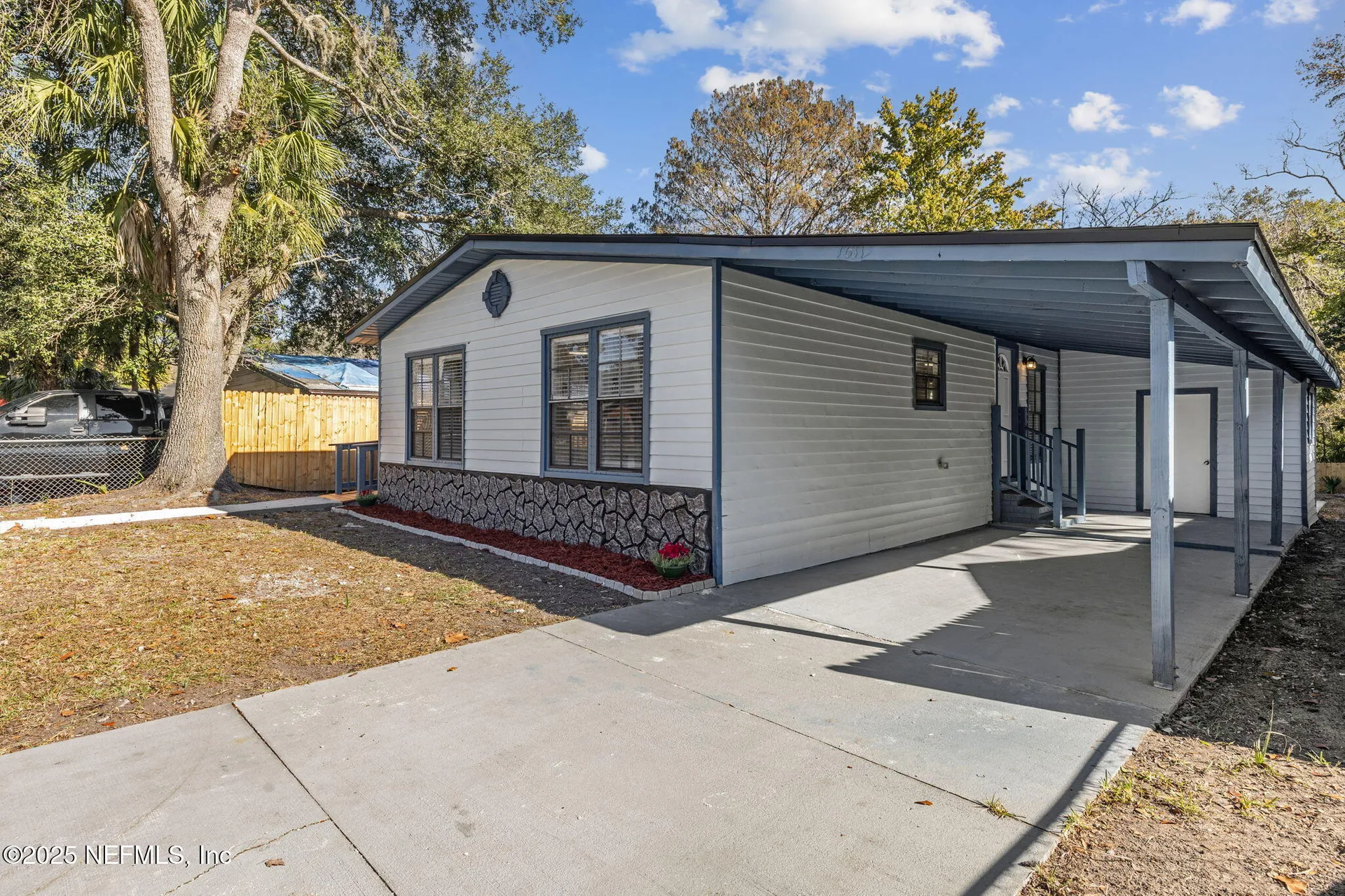 7611 Mccowan Drive Jacksonville FL 32244