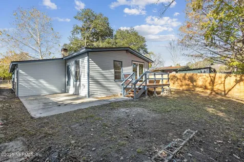 7611 Mccowan Drive Jacksonville FL 32244