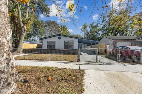 7611 Mccowan Drive Jacksonville FL 32244