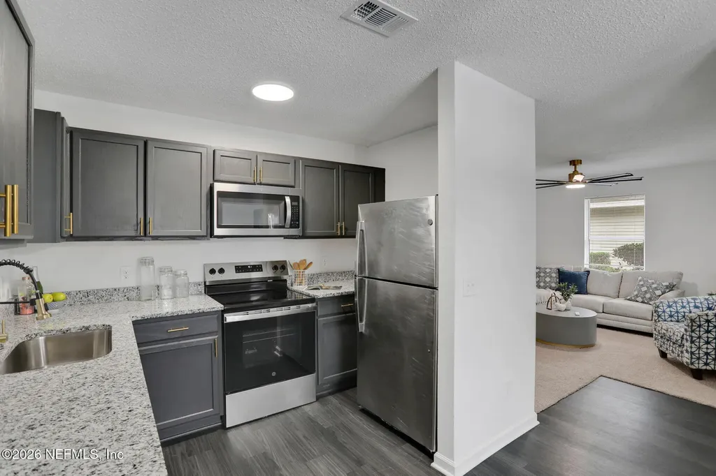 4949 Avenue B Jacksonville FL 32209
