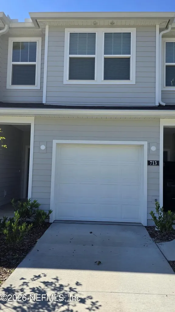 653 Holly Lakes Drive Orange Park FL 32073