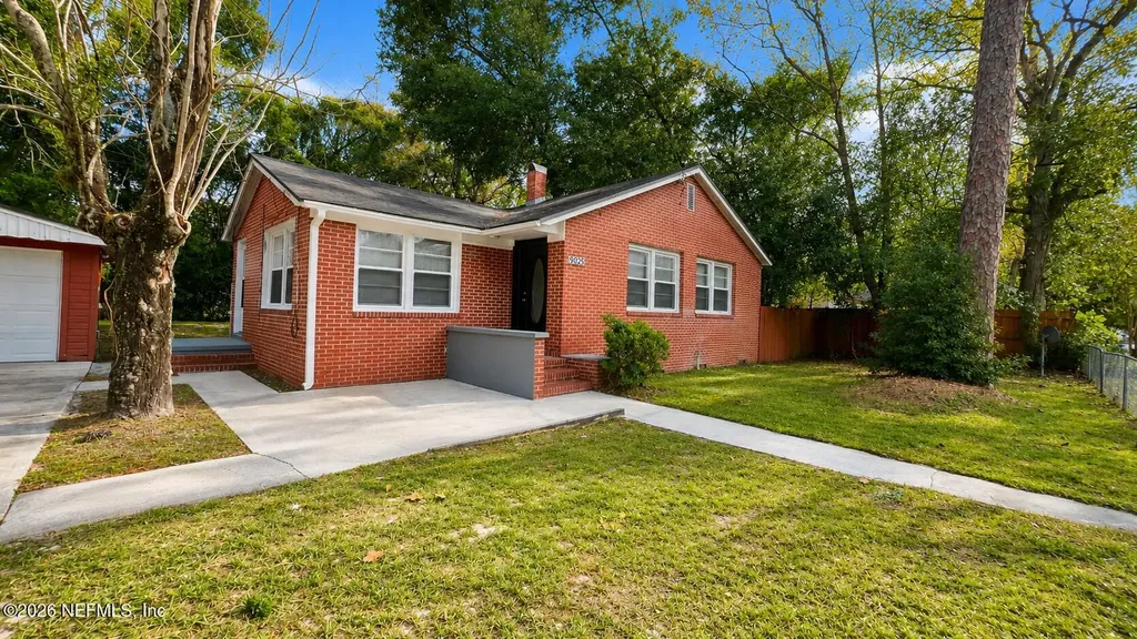 9025 Monroe Avenue Jacksonville FL 32208