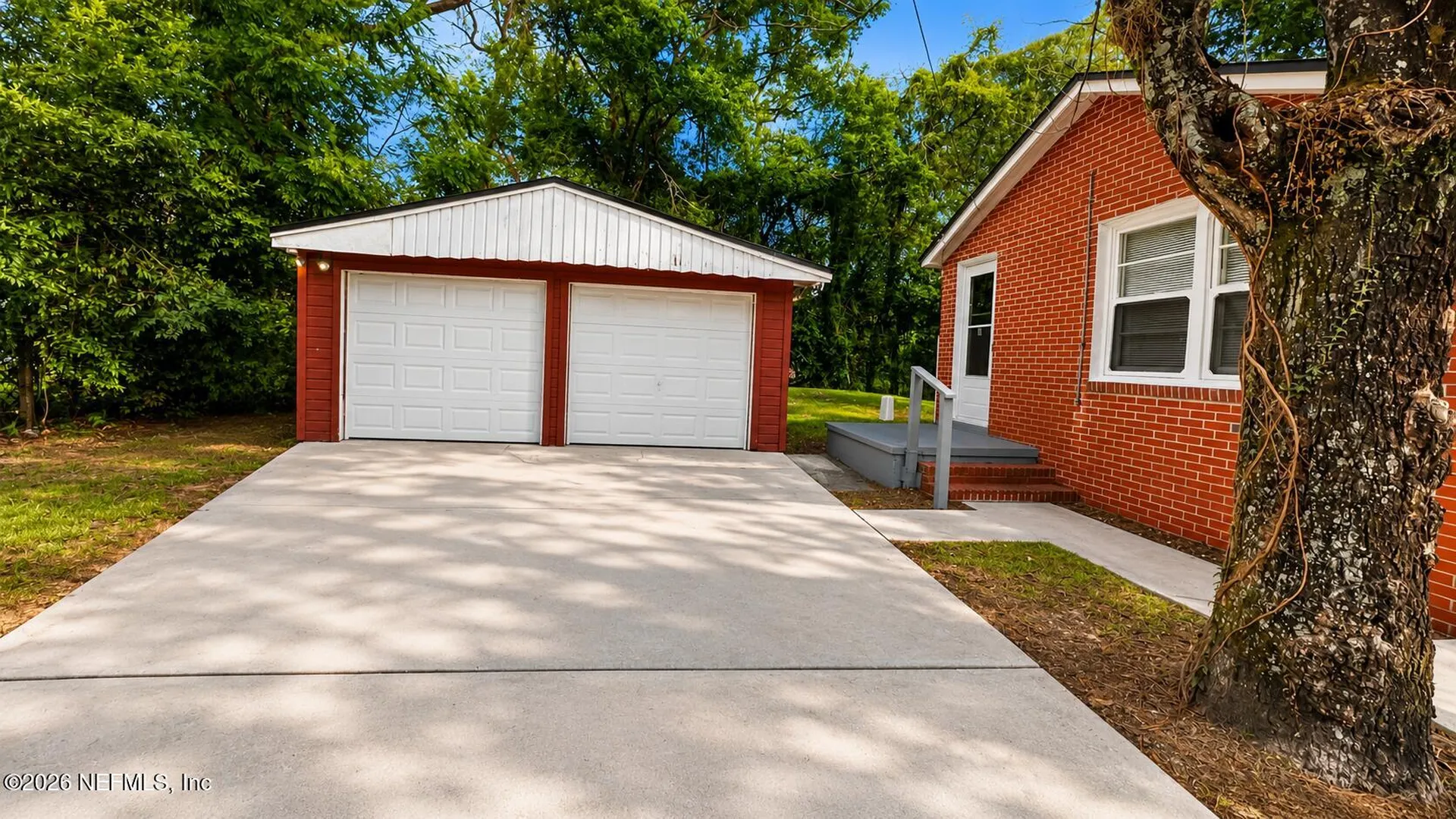 9025 Monroe Avenue Jacksonville FL 32208