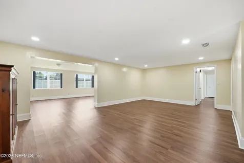 5162 Spring Glen Road Jacksonville FL 32207