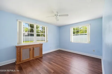 5162 Spring Glen Road Jacksonville FL 32207