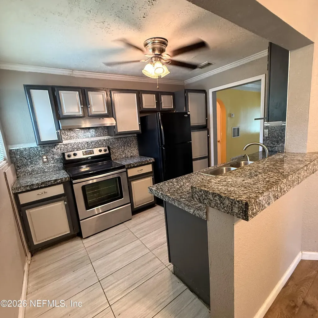 6752 Miss Muffet Lane N Jacksonville FL 32210