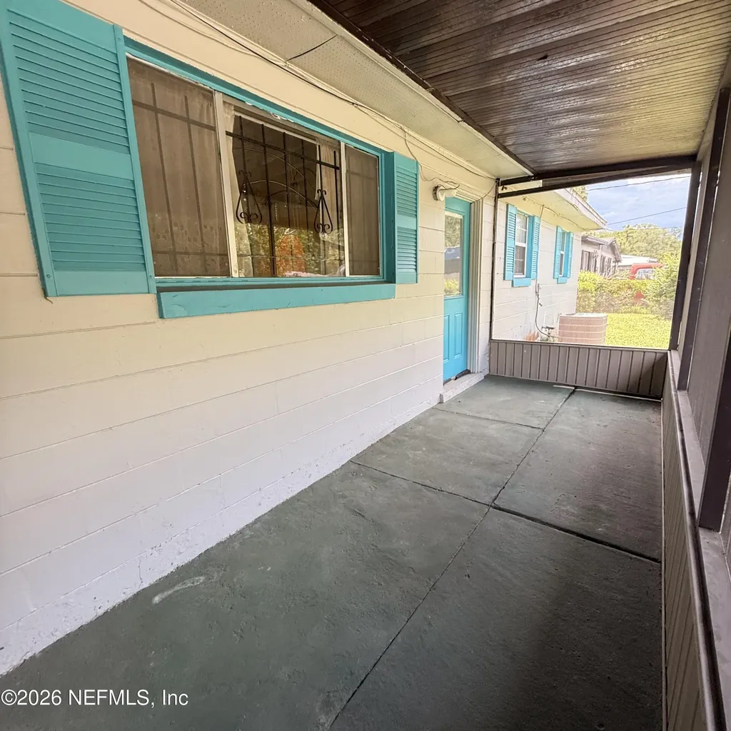 6752 Miss Muffet Lane N Jacksonville FL 32210