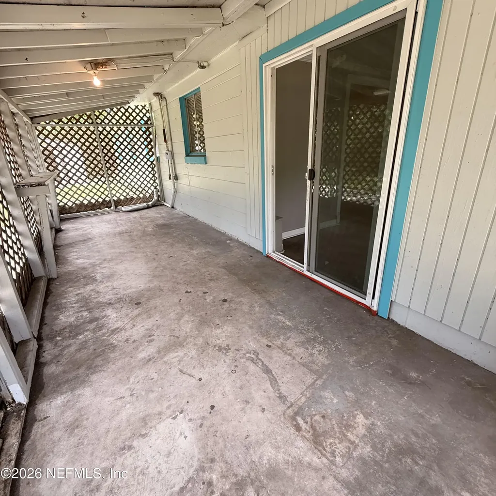 6752 Miss Muffet Lane N Jacksonville FL 32210