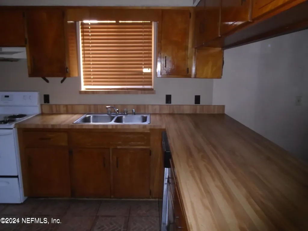 4346 Windergate Court Jacksonville FL 32257
