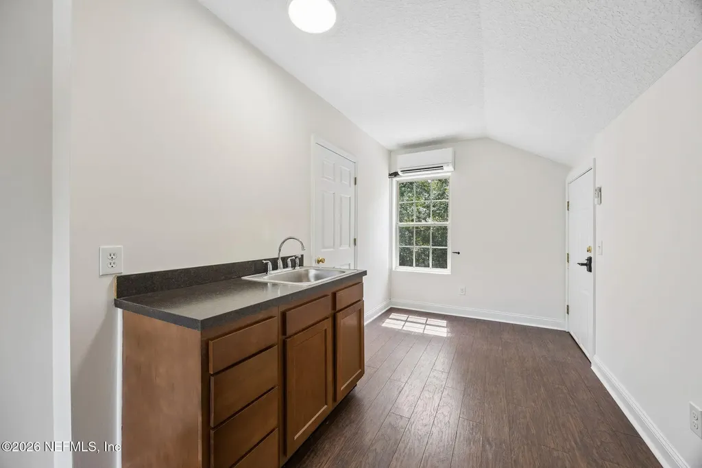4270 Live Oak Lane Macclenny FL 32063