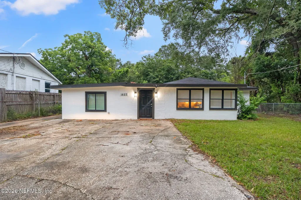 1623 St Clair Street Jacksonville FL 32254