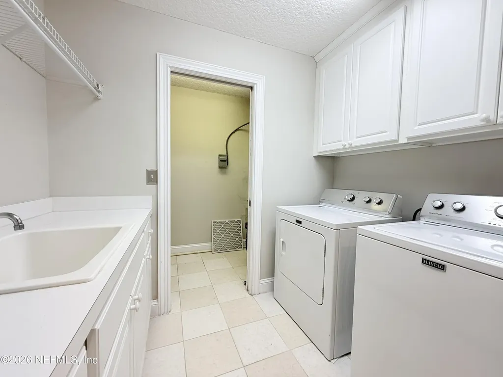 5511 La Moya Avenue Jacksonville FL 32210