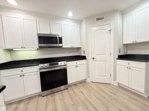 5511 La Moya Avenue Jacksonville FL 32210