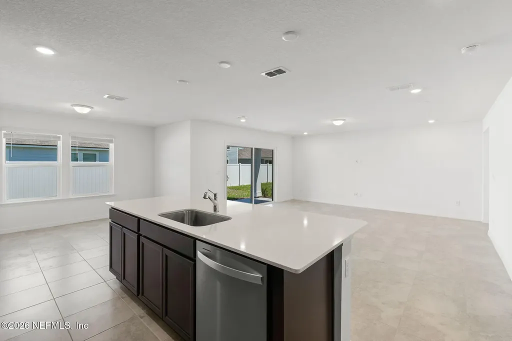 6991 Sandperch Street Jacksonville FL 32244
