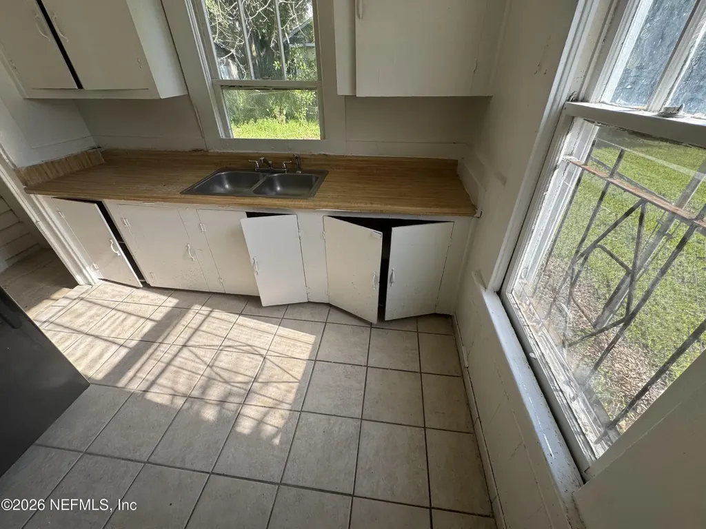 1244 W 5th Street Jacksonville FL 32209