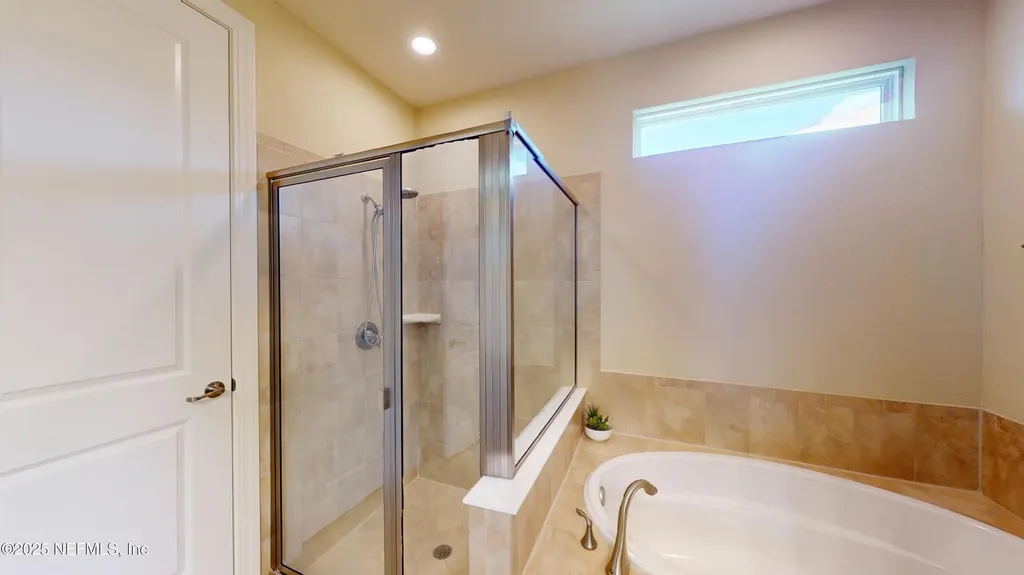 29 Lakefront Lane St. Augustine FL 32095