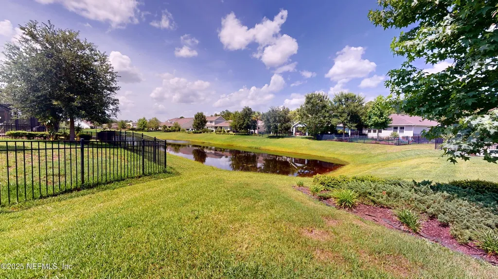29 Lakefront Lane St. Augustine FL 32095