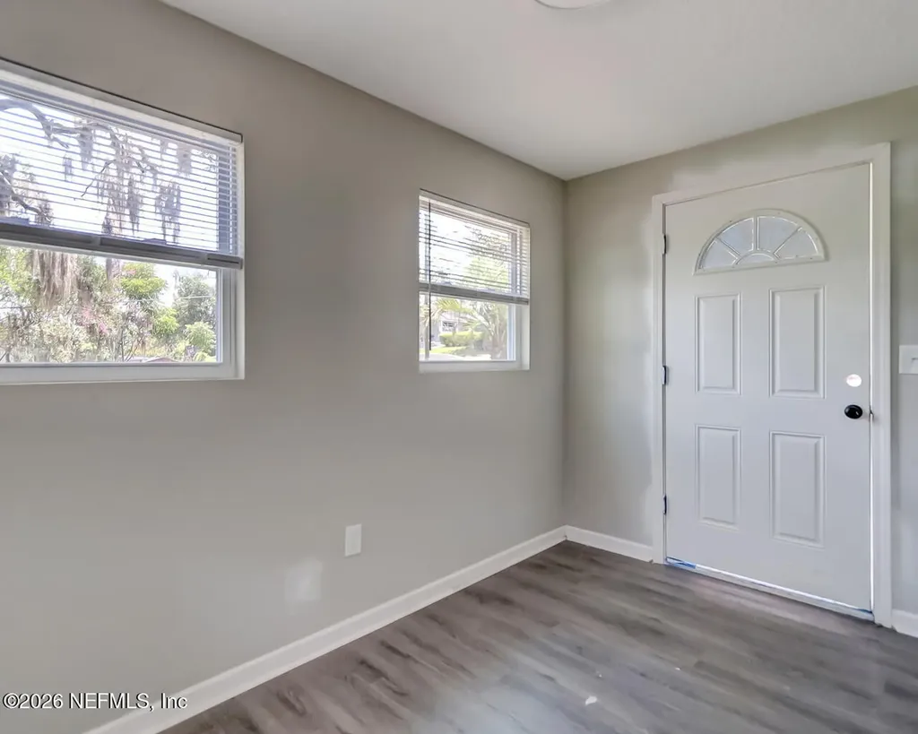 9762 Bayview Avenue Jacksonville FL 32208