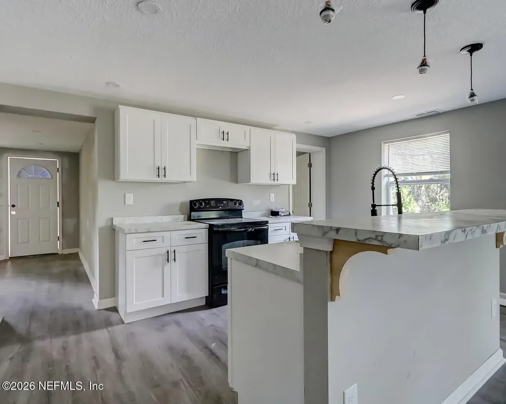 9762 Bayview Avenue Jacksonville FL 32208