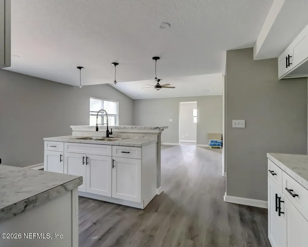 9762 Bayview Avenue Jacksonville FL 32208
