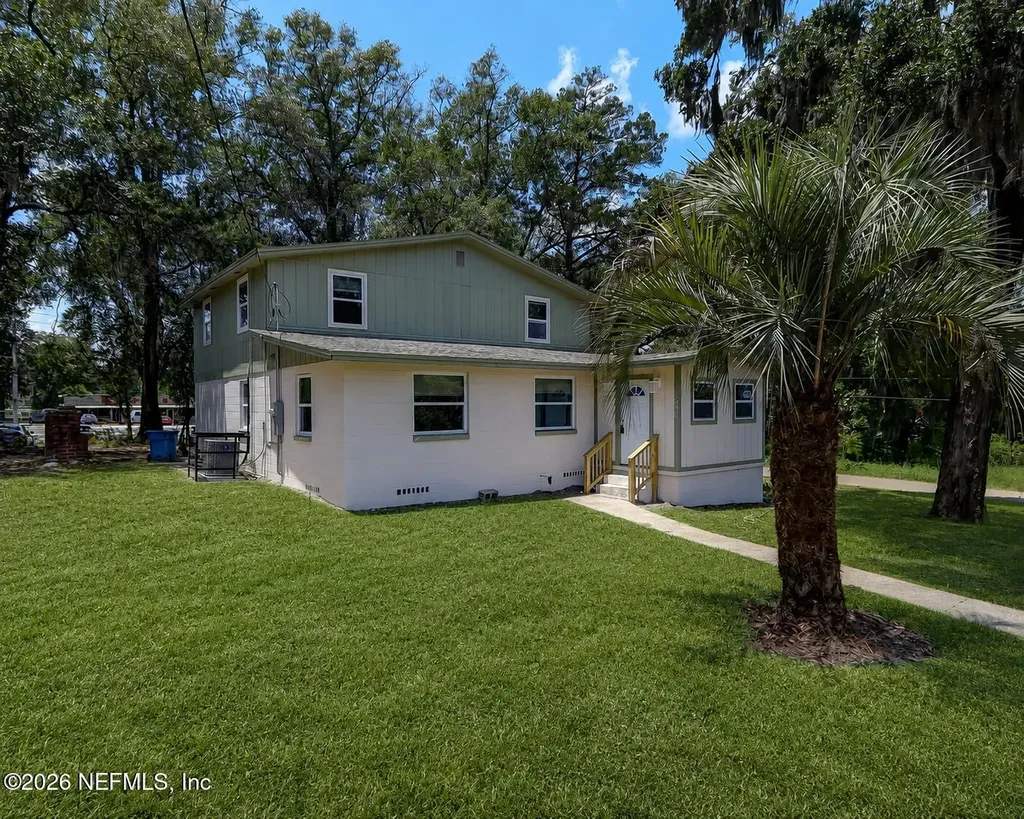 9762 Bayview Avenue Jacksonville FL 32208
