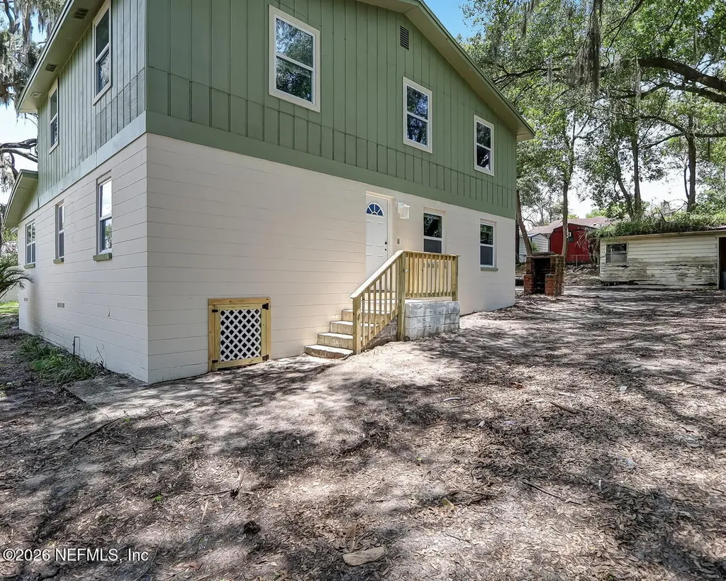 9762 Bayview Avenue Jacksonville FL 32208