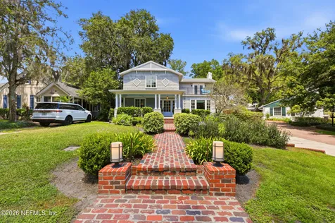 2769 White Oak Lane Jacksonville FL 32207