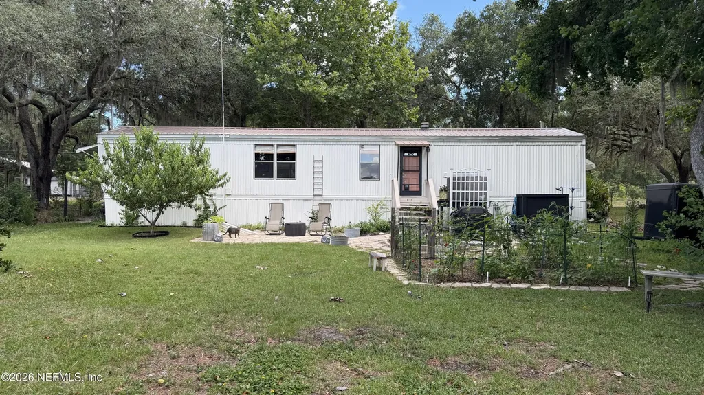 112 Violet Circle Interlachen FL 32148
