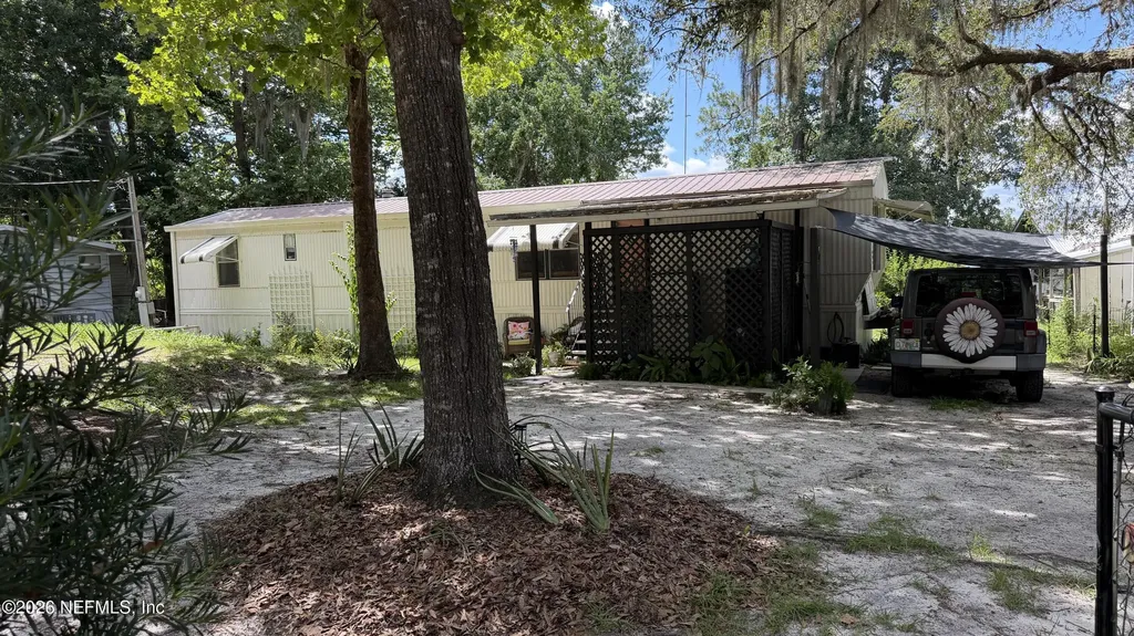 112 Violet Circle Interlachen FL 32148