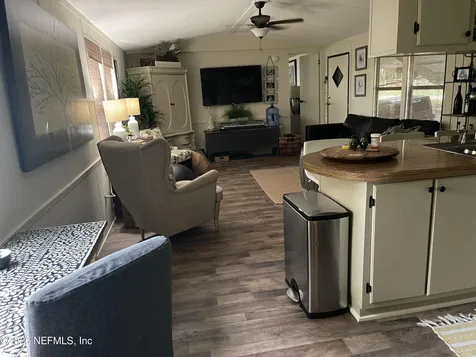 112 Violet Circle Interlachen FL 32148