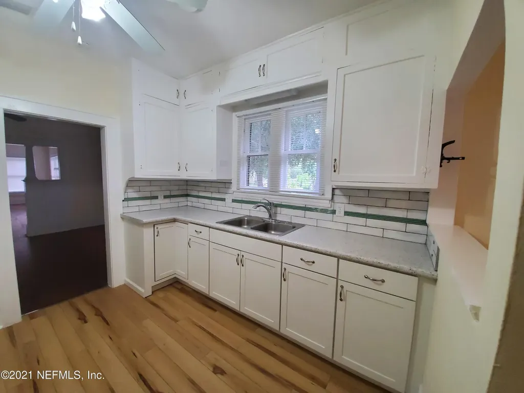 3680 Rosemary Street Jacksonville FL 32207