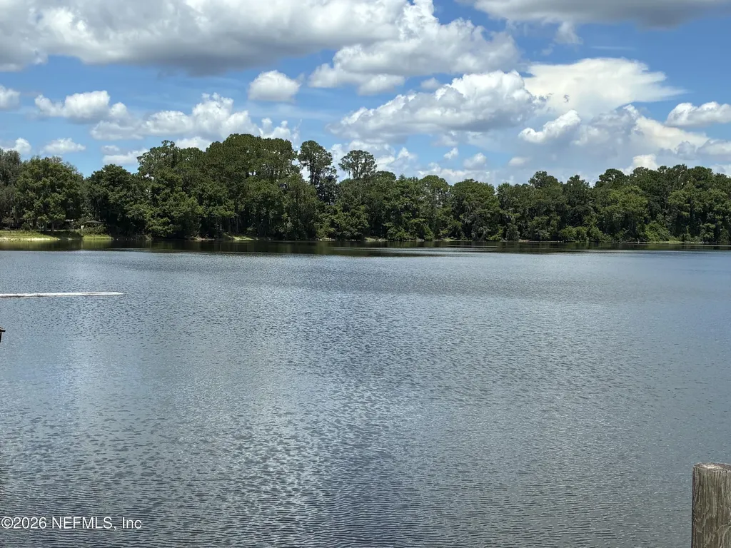 254 Old Woods Road Interlachen FL 32148