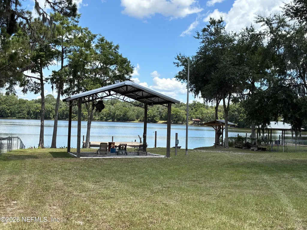 254 Old Woods Road Interlachen FL 32148