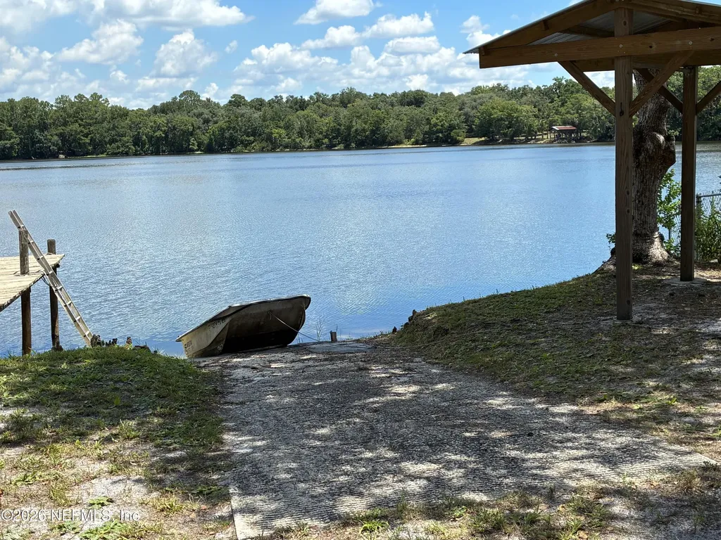 254 Old Woods Road Interlachen FL 32148