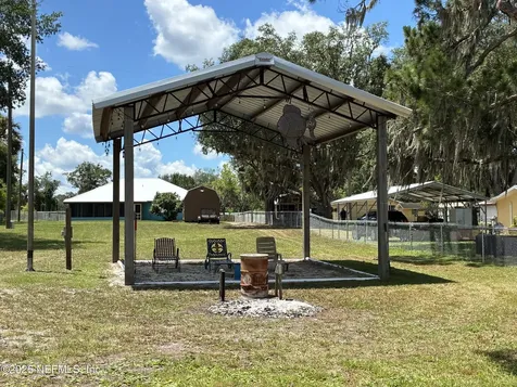 254 Old Woods Road Interlachen FL 32148
