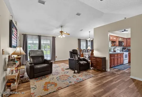 254 Old Woods Road Interlachen FL 32148