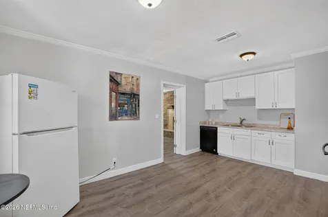 6751 Perry Street Jacksonville FL 32208