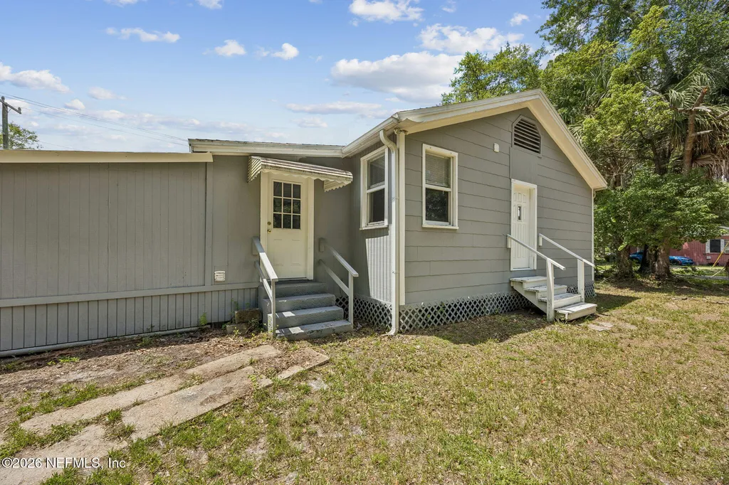 173 W Mciver Avenue Macclenny FL 32063